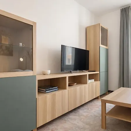 아파트 Stylish Escape Near Colosseum & Metro